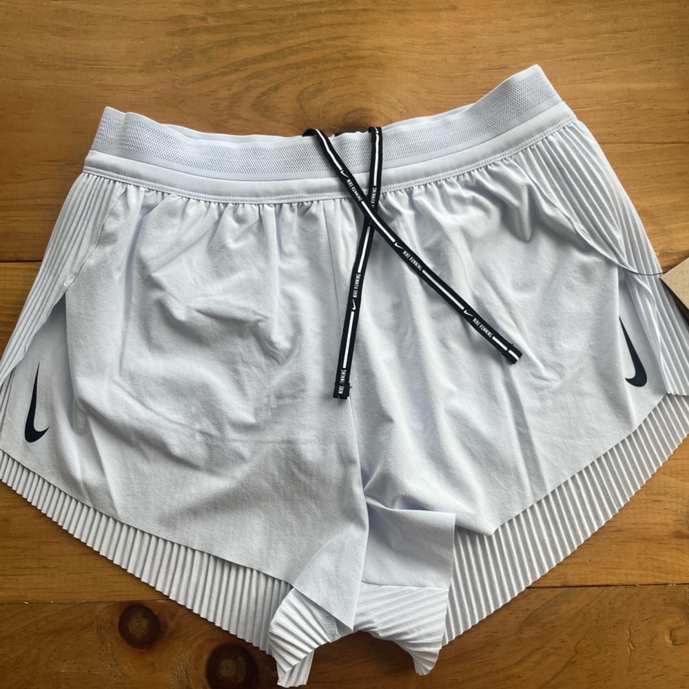Nike Women's Aeroswift Shorts Medium